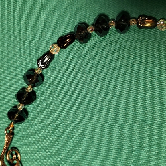 Navy Blue Swarovski Crystal Necklace. One of a kind. Brand New - Picture 6 of 10